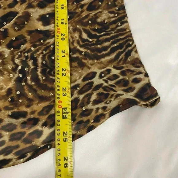 Dressbarn women  leopard 3/4 bell sleeves brown lightweight animal print blouse - Picture 8 of 9